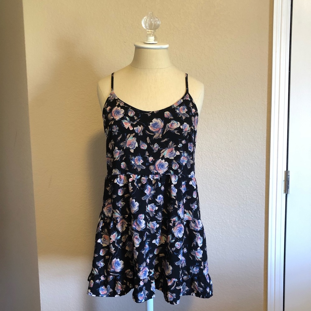 Soprano Black Floral Open Back Tank Top, Size S